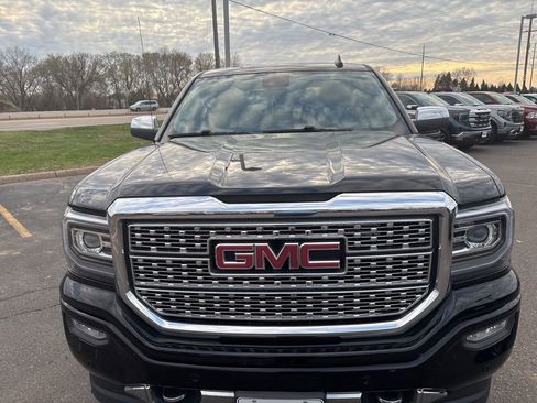 Used 2018 GMC Sierra 1500 Denali w/ Denali Ultimate Package image 4