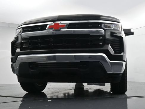 Used 2022 Chevrolet Silverado 1500 LT AWD/4WD image 33