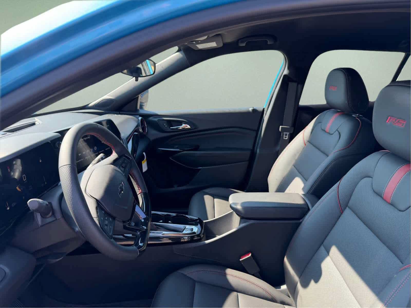 New 2026 Chevrolet Trax RS w/ Driver Confidence Package FWD image 2