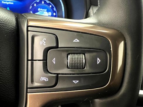 Used 2024 Chevrolet Tahoe High Country image 36