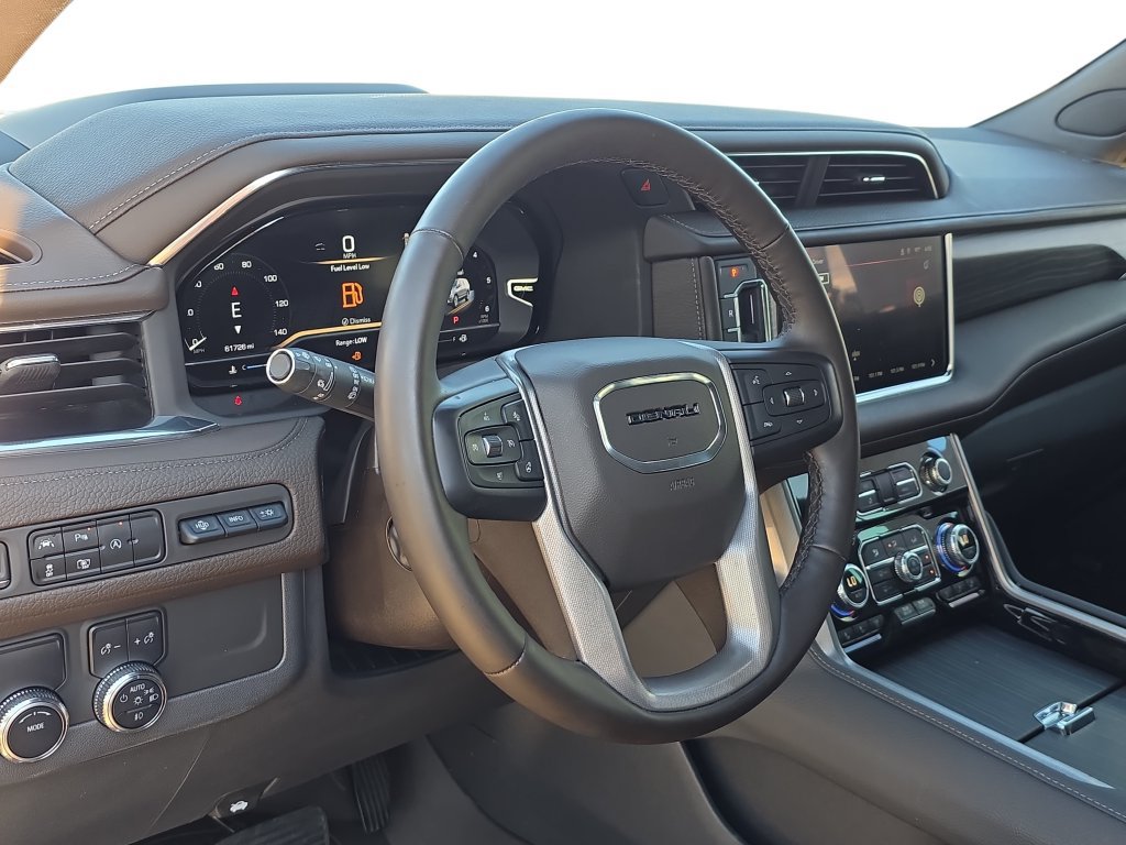 Used 2023 GMC Yukon Denali RWD image 14