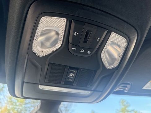 Used 2021 RAM 1500 Big Horn AWD/4WD image 16