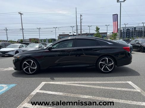 Used 2022 Honda Accord Sport image 4