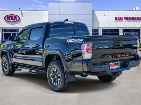 Used 2021 Toyota Tacoma TRD Off-Road w/ TRD Premium Off Road Package AWD/4WD image 6