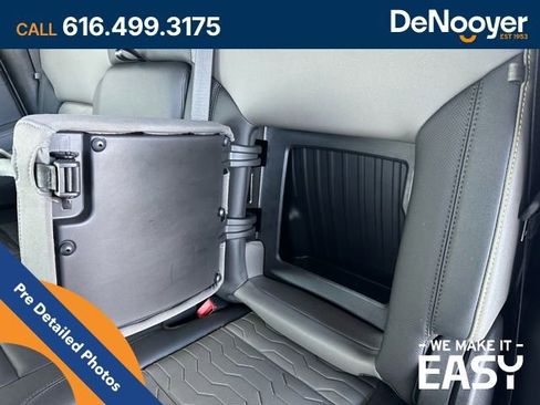 Used 2023 Chevrolet Silverado 1500 ZR2 w/ Technology Package image 30