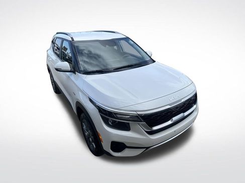 Certified 2023 Kia Seltos S AWD/4WD image 39