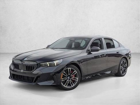 New 2026 BMW 550e xDrive 550e xDrive w/ Premium Package image 1