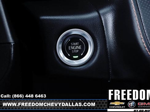 Used 2024 GMC Yukon XL AT4 image 30