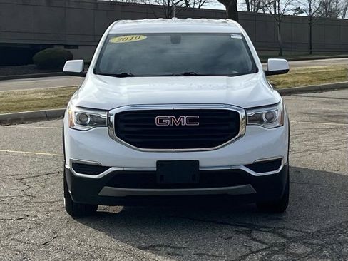 Used 2019 GMC Acadia SLE image 2