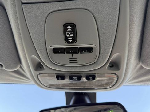 Used 2008 Jaguar XJ8 RWD image 22