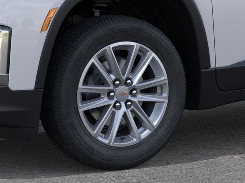 Used 2023 Chevrolet Traverse LT image 33