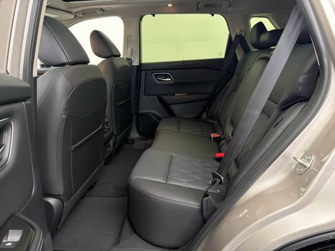 New 2026 Nissan Rogue Platinum w/ Platinum Premium Package image 16