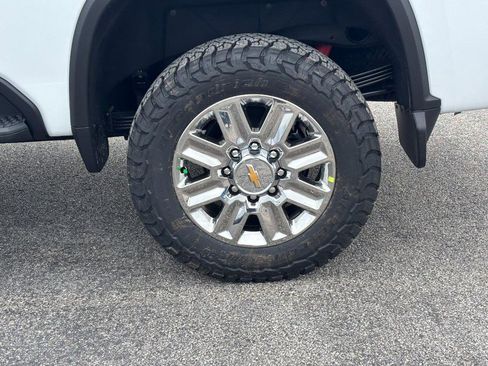 New 2026 Chevrolet Silverado 2500 High Country w/ High Country Premium Package AWD/4WD image 4