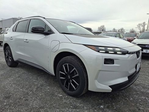 New 2026 Subaru Solterra AWD/4WD image 2