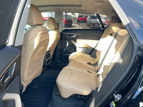 Used 2024 Audi Q8 Prestige image 13