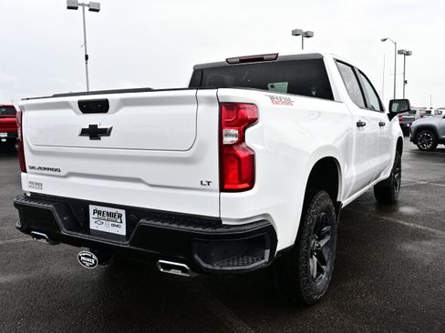 Used 2024 Chevrolet Silverado 1500 LT Trail Boss w/ Protection Package AWD/4WD image 8