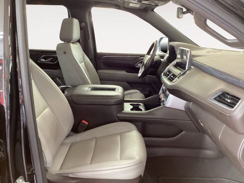 Used 2022 GMC Yukon SLT w/ SLT Luxury Package AWD/4WD image 15