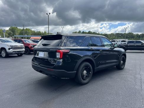 New 2025 Ford Explorer 4WD Police Interceptor image 5
