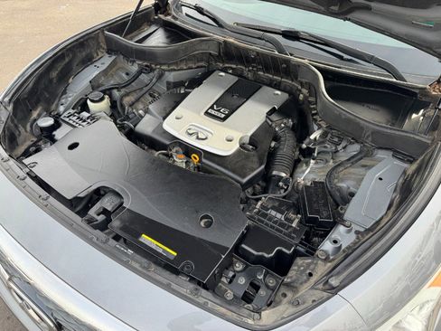 Used 2017 INFINITI QX70 AWD w/ Premium Package image 24