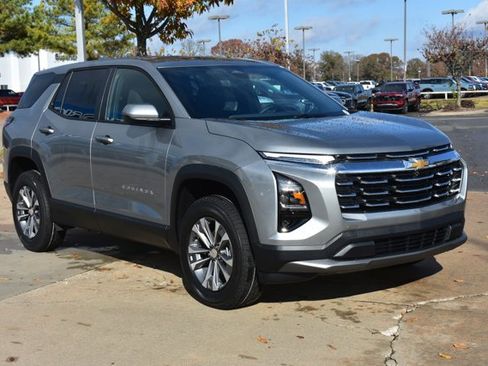 New 2026 Chevrolet Equinox LT w/ Safety and Technology Package image 3