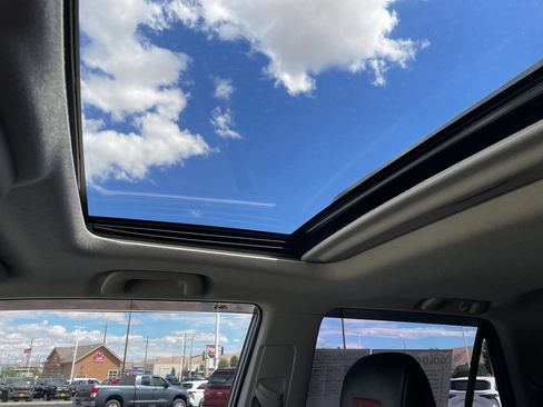 Certified 2023 Toyota 4Runner TRD Off-Road Premium w/ Moonroof Package AWD/4WD image 10