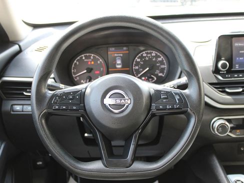 Used 2023 Nissan Altima 2.5 S image 14