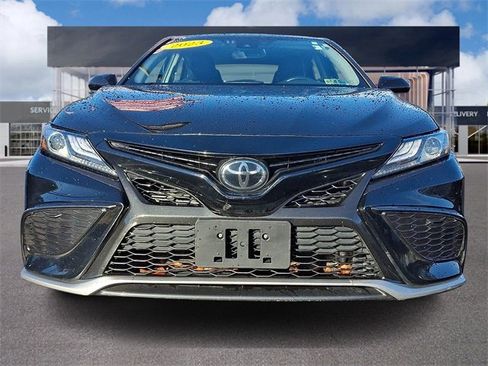 Used 2023 Toyota Camry XSE image 2