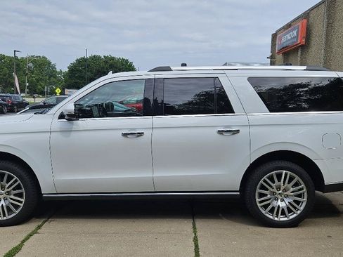 Used 2024 Ford Expedition Max Limited AWD/4WD image 4