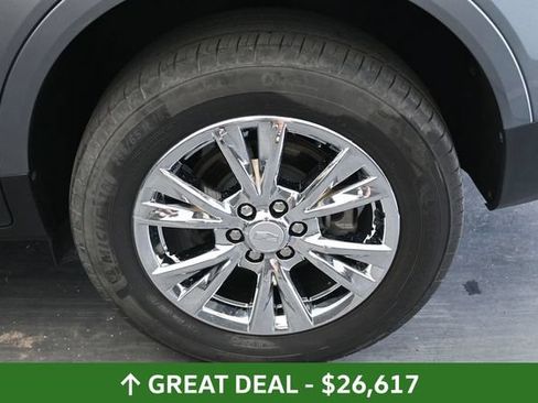 Used 2021 Cadillac XT5 Premium Luxury w/ LPO, Floor Liner Package AWD/4WD image 13