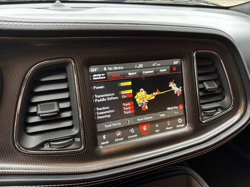 Used 2022 Dodge Challenger SRT Hellcat image 19