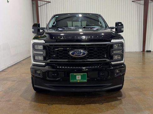 Used 2023 Ford F350 Lariat w/ Lariat Ultimate Package AWD/4WD image 2