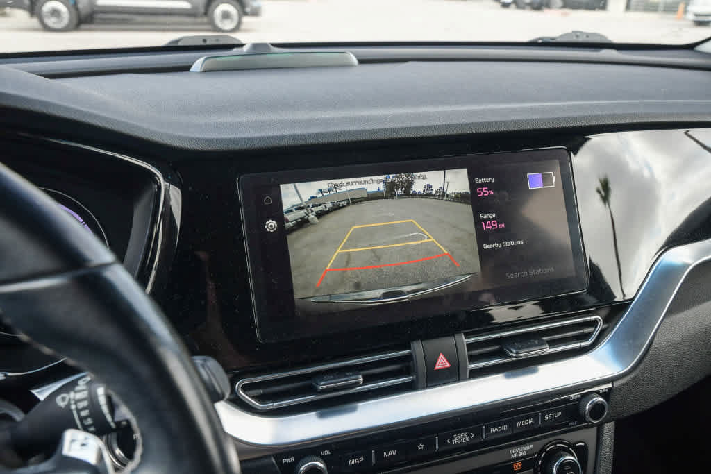 Used 2022 Kia Niro EX FWD image 23