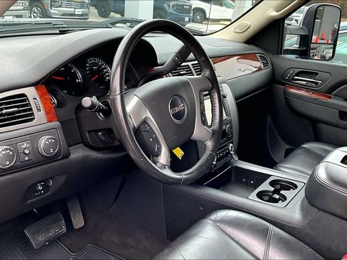 Used 2014 GMC Sierra 2500 SLT w/ SLT Convenience Package image 14