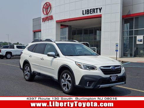 Used 2020 Subaru Outback Touring AWD/4WD image 1