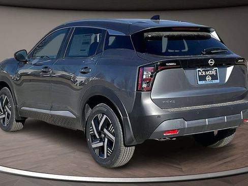 New 2026 Nissan Kicks SV w/ SV Premium Package image 3