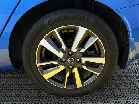 Used 2020 Nissan Versa SV image 42