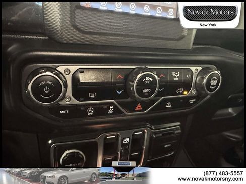 Used 2021 Jeep Wrangler Unlimited Sport image 22