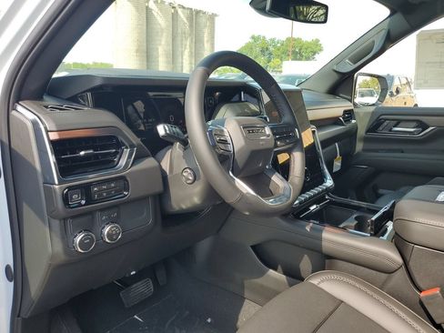 New 2026 GMC Yukon Denali RWD image 20