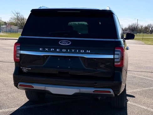 Certified 2022 Ford Expedition Platinum image 4