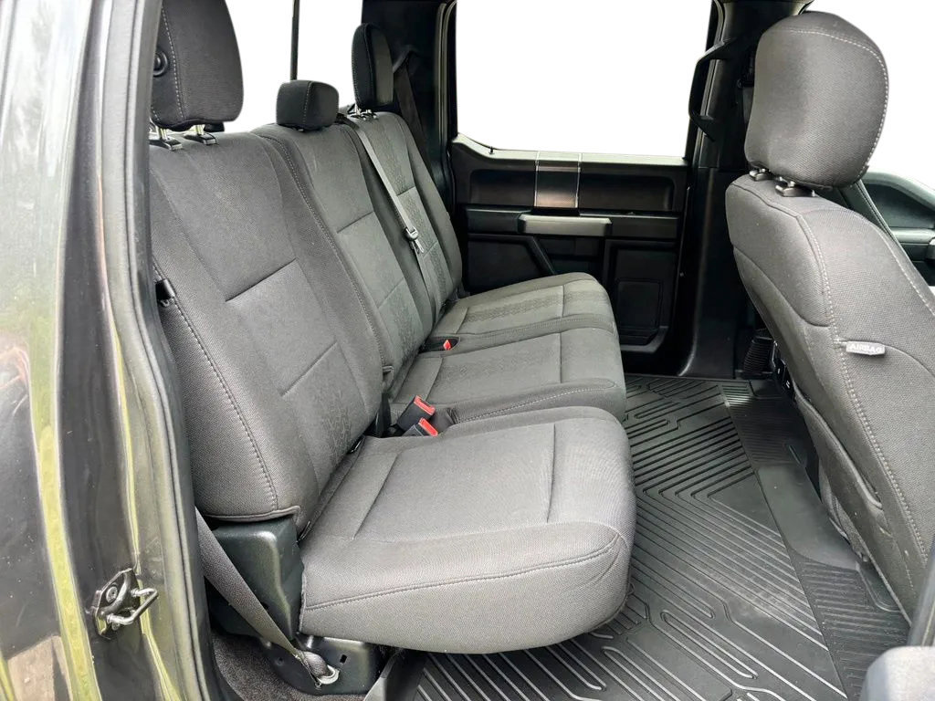 Used 2018 Ford F150 XLT w/ Equipment Group 302A Luxury AWD/4WD image 28