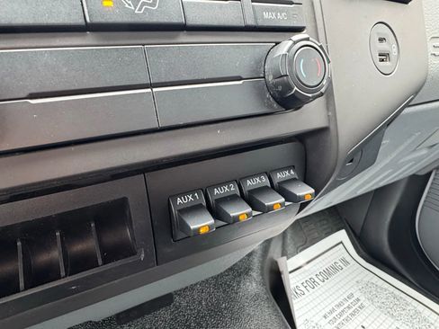 Used 2022 Ford F650 2WD Regular Cab Super Duty image 20