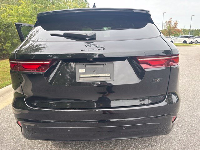 Used 2026 Jaguar F-PACE R-Dynamic S AWD/4WD image 11