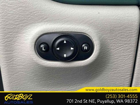 Used 2004 Chrysler PT Cruiser Limited w/ Chrome Accents Group image 36