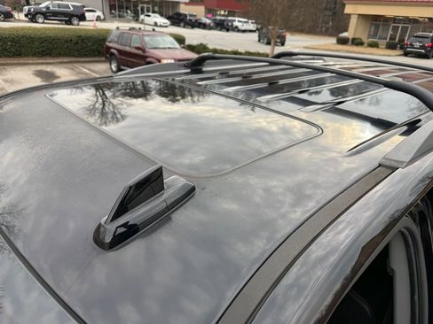 Used 2016 Chevrolet Tahoe LT image 11