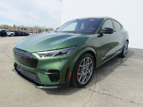 Used 2025 Ford Mustang Mach-E GT AWD/4WD image 44