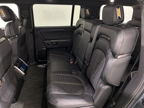 Used 2024 Rivian R1S Adventure image 21