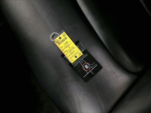 Used 2018 Tesla Model 3 Mid Range image 14