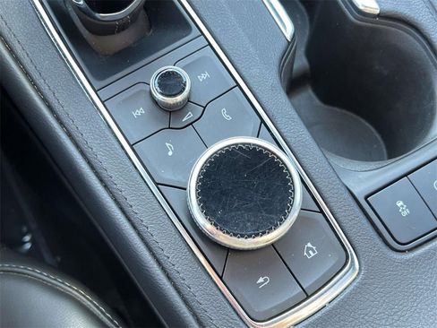 Used 2023 Cadillac XT4 Luxury w/ Cold Weather Package image 14