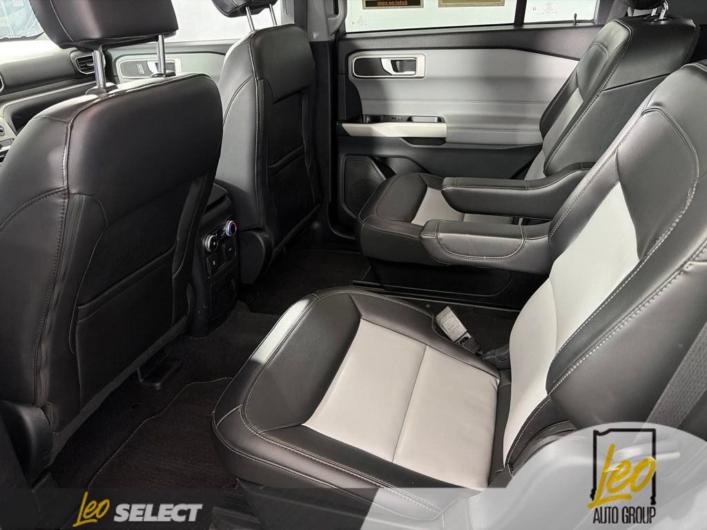 Used 2023 Ford Explorer XLT w/ Equipment Group 202A AWD/4WD image 12