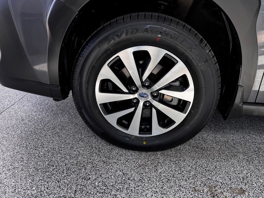 Used 2024 Subaru Outback Premium AWD/4WD image 13